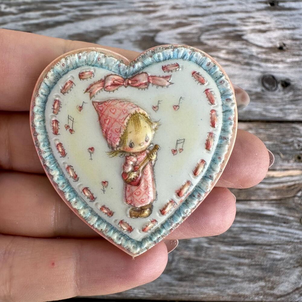 Vintage Jewelry Musical Child Heart Brooch Sweet Child Pin